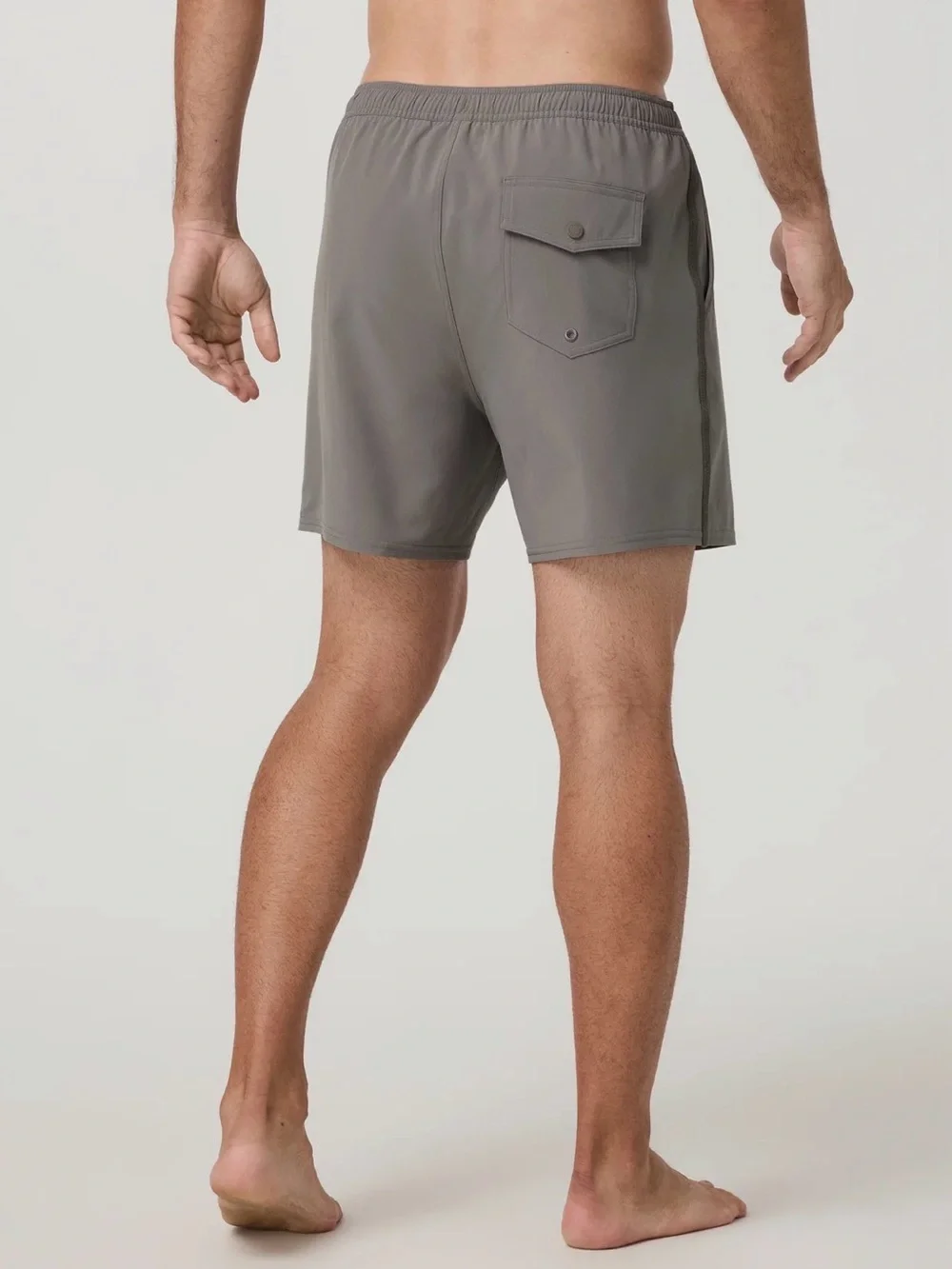 Vuori Men’s “Banks Resort” Short 7” Inseam w/ Brief Mesh Liner (M)